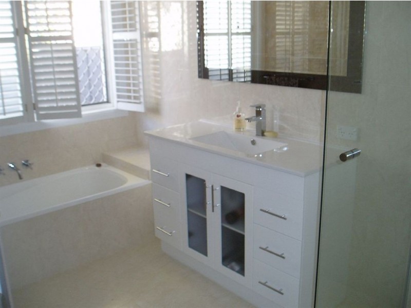 44 Tullamarine Drive, Robina QLD 4226