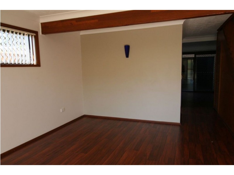 8/7 Angie Crt, Mermaid Waters QLD 4218