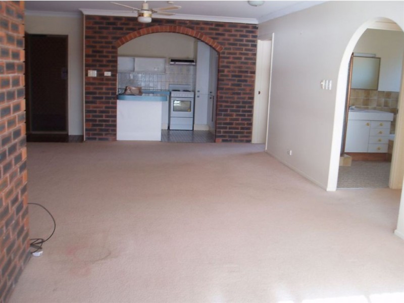 5/3 Jodie Crt, Mermaid Waters QLD 4218