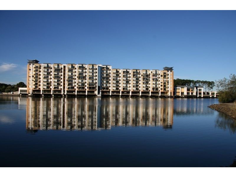 130/25 Lake Orr Drive, Robina QLD 4226