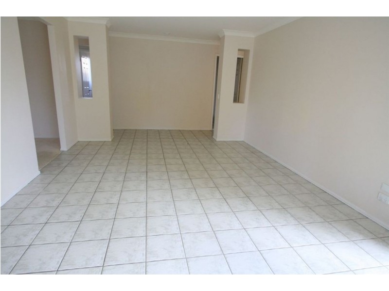 18 Illinios Court, Varsity Lakes QLD 4227