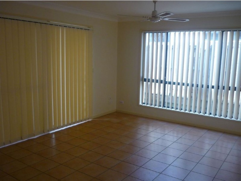 13 Inwood Circuit, Merrimac QLD 4226