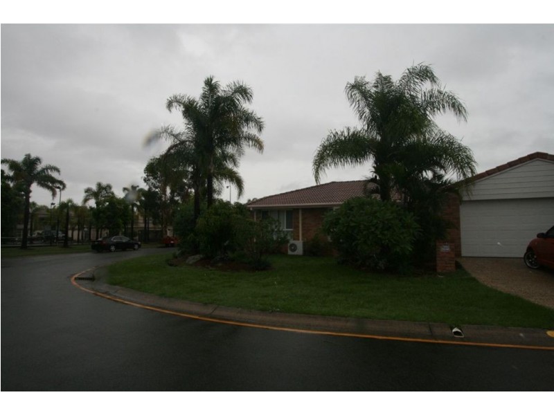 14 Resort Drive, Robina QLD 4226