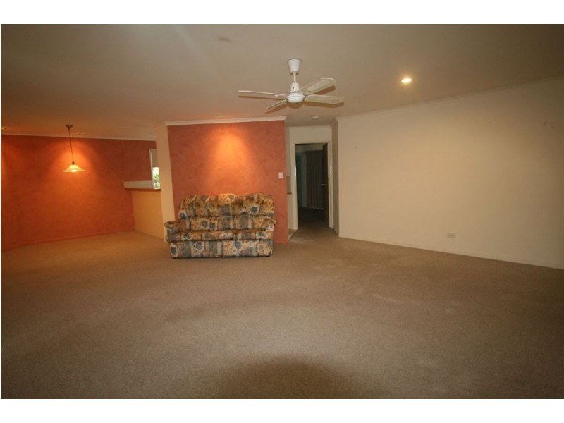 14 Resort Drive, Robina QLD 4226