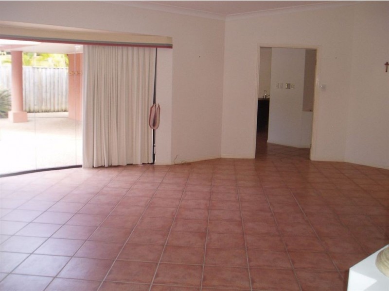 27 Sea Eagle Drive, Burleigh Waters QLD 4220