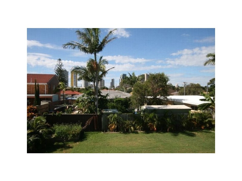 18 Sarasota Keys, Broadbeach Waters QLD 4218