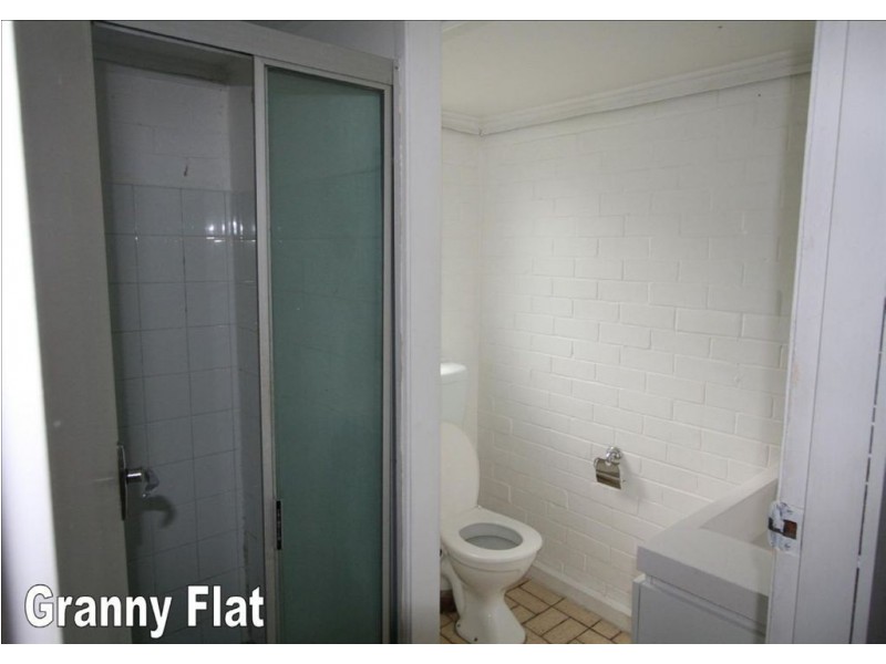 18 Sarasota Keys, Broadbeach Waters QLD 4218