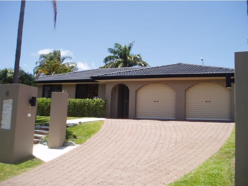 4 Kentwood Drive, Robina QLD 4226