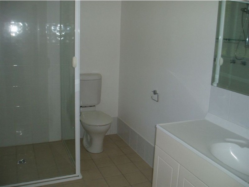 4 Kentwood Drive, Robina QLD 4226