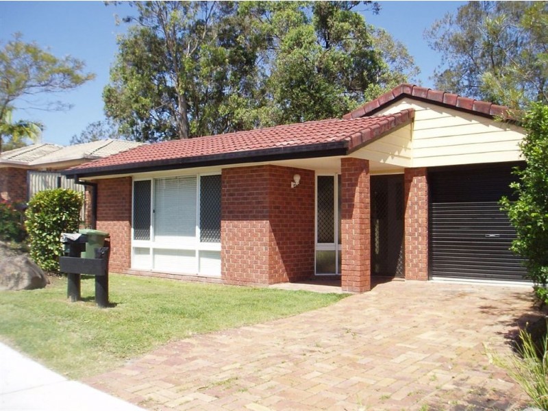 4 Highfield Drive, Merrimac QLD 4226