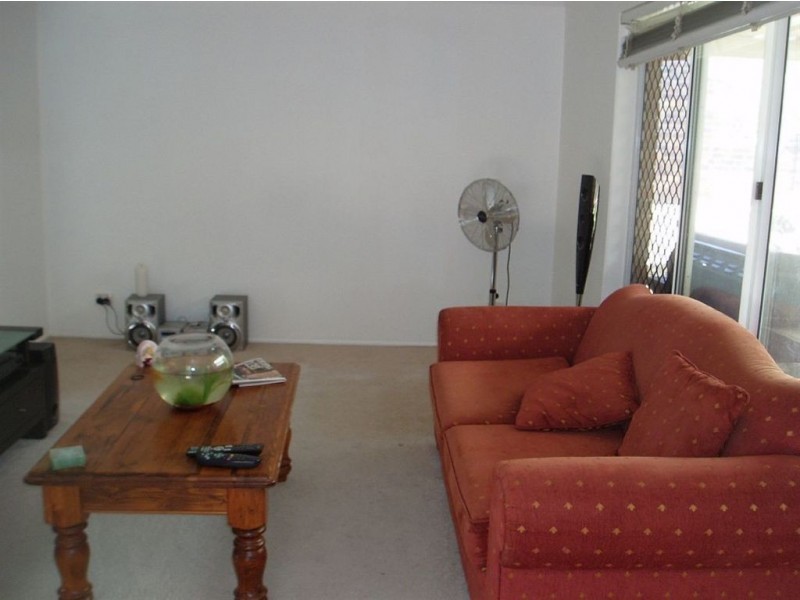 4 Highfield Drive, Merrimac QLD 4226