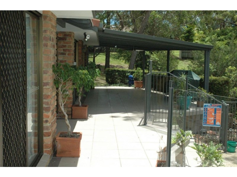 4 Chatswood Court, Robina QLD 4226