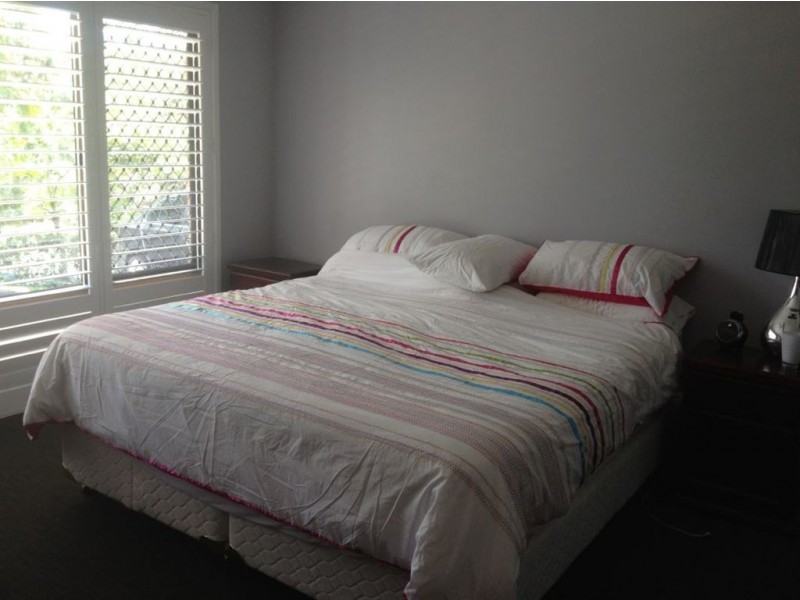 4 Chatswood Court, Robina QLD 4226