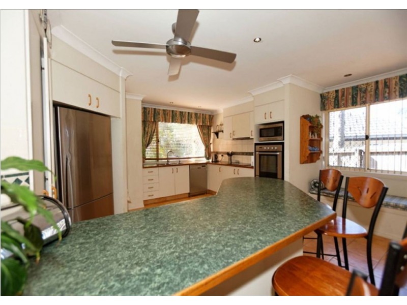 4 Camberwell Cct, Robina QLD 4226