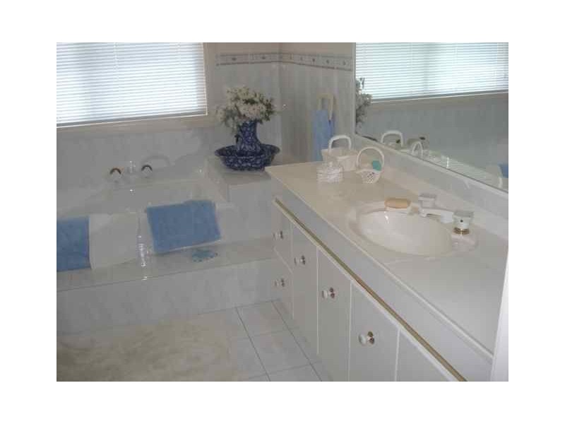 55 Camberwell Cct, Robina QLD 4226