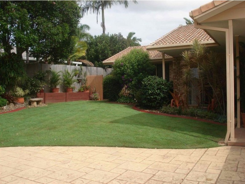 55 Camberwell Cct, Robina QLD 4226