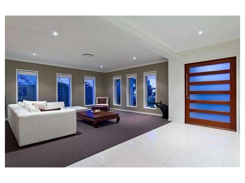 15 Willow Tree Drive, Reedy Creek QLD 4227