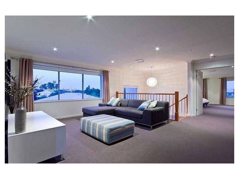 15 Willow Tree Drive, Reedy Creek QLD 4227