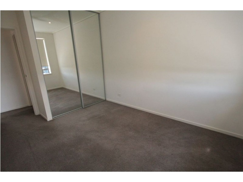 218/50 Riverwalk Avenue, Robina QLD 4226