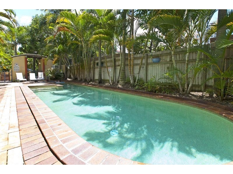 12/2607 Gold Coast Highway, Broadbeach QLD 4218