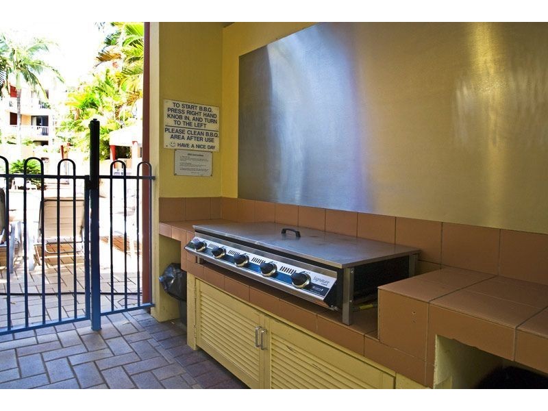 12/2607 Gold Coast Highway, Broadbeach QLD 4218