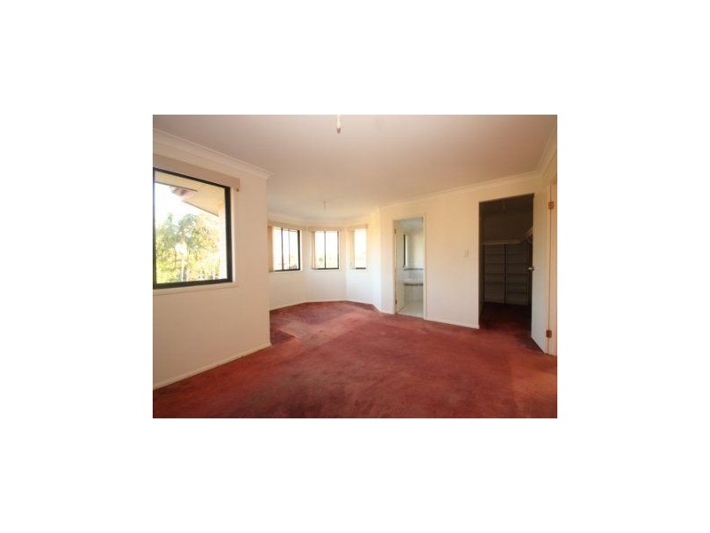 40 Karbunya Street, Mermaid Waters QLD 4218