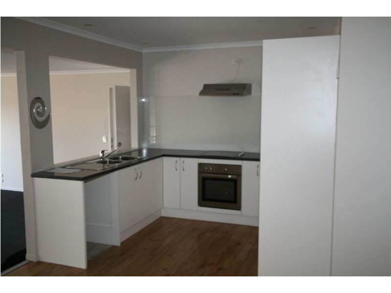 91 Highfield Drive, Merrimac QLD 4226