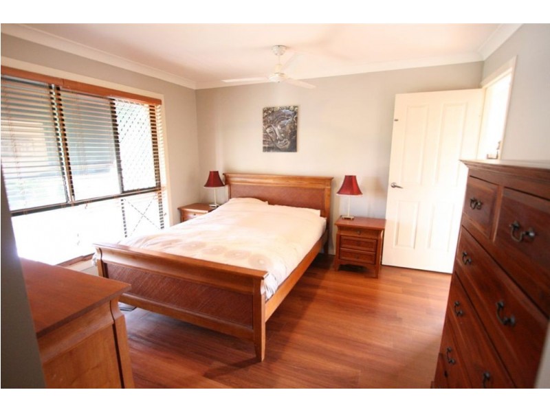 6 Manor Close, Robina QLD 4226