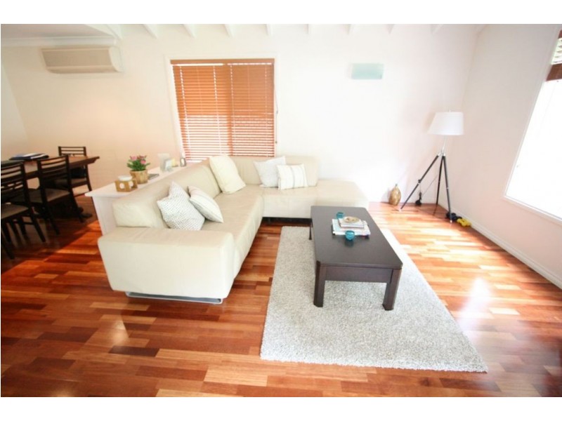 7 Grenaside Ct, Robina QLD 4226