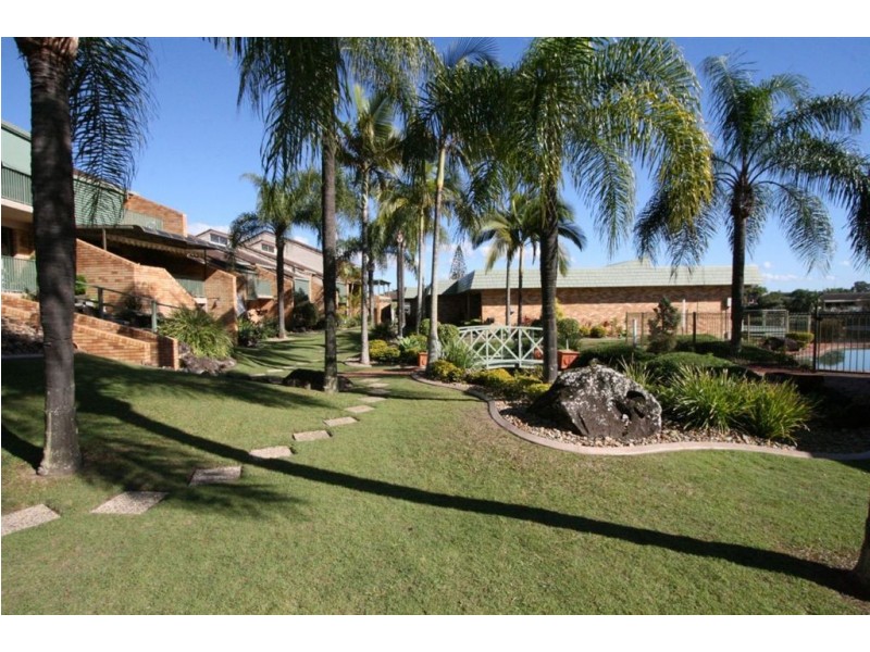 11/37 Hooker Boulevard, Broadbeach QLD 4218