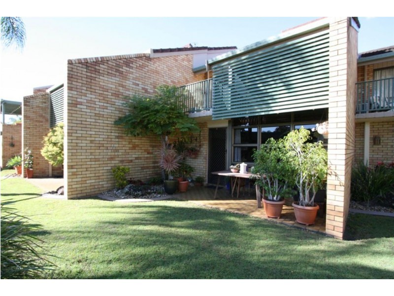 11/37 Hooker Boulevard, Broadbeach QLD 4218