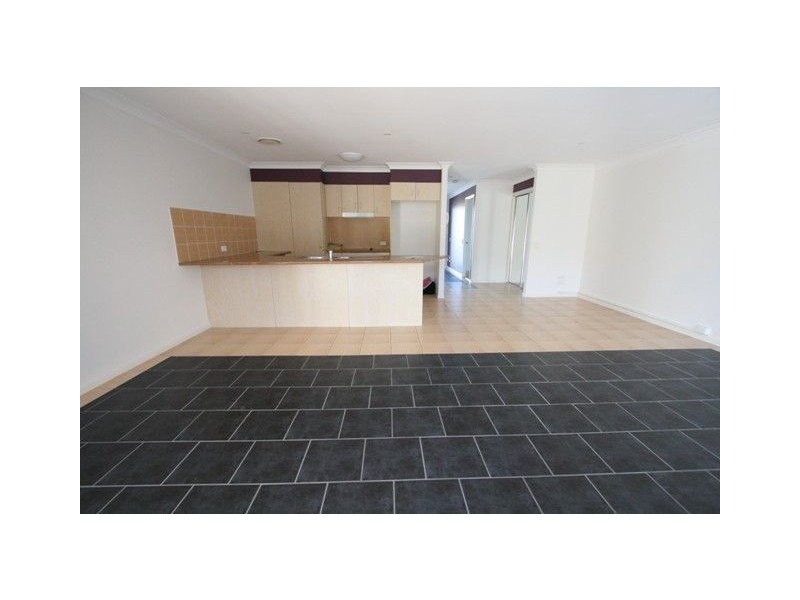 7/23 Peppertree Cct, Robina QLD 4226