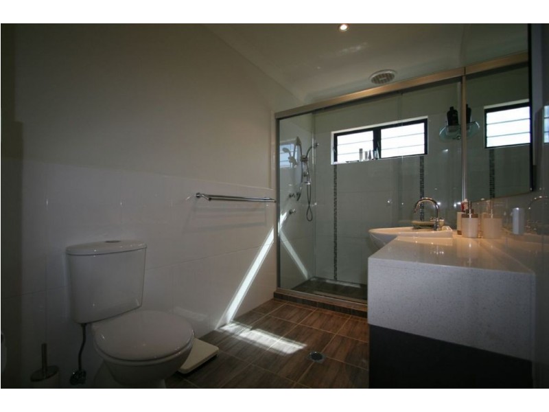 3-16 Tourangeau Cres, Varsity Lakes QLD 4227