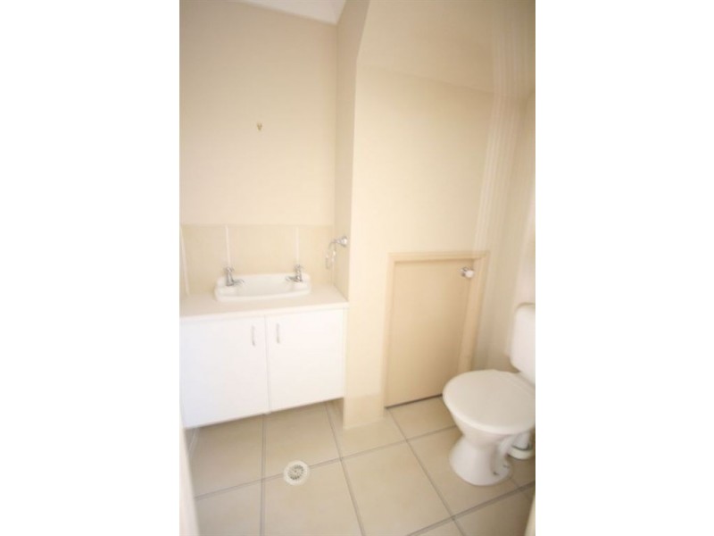 111/1 Coelia Ct, Carrara QLD 4211