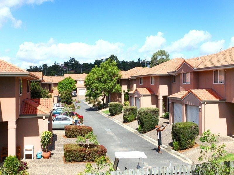 111/1 Coelia Ct, Carrara QLD 4211