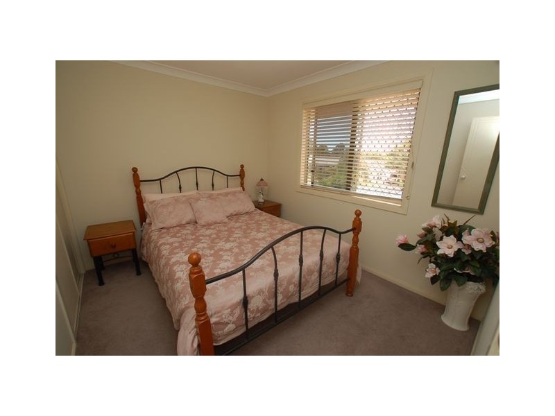 1/5 Swinburne St, Varsity Lakes QLD 4227