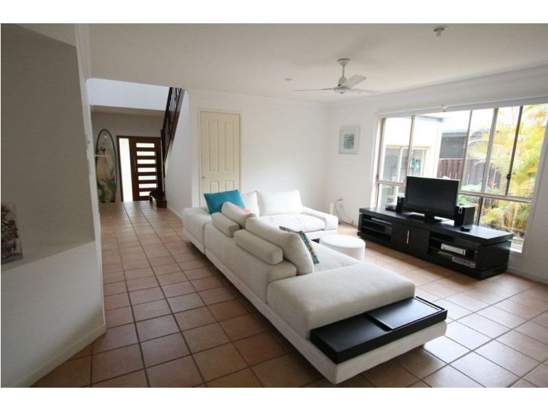 9 Wingate Court, Varsity Lakes QLD 4227