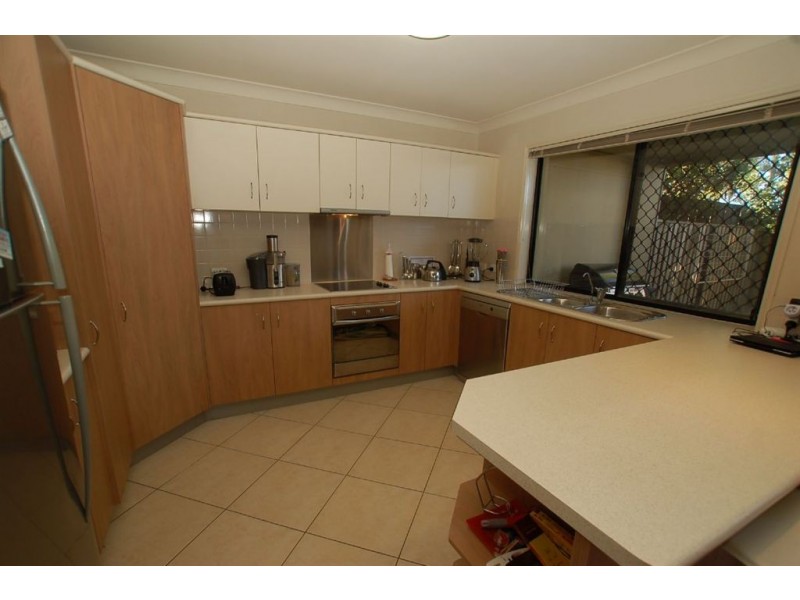 9/44 Pine Valley Dr, Robina QLD 4226