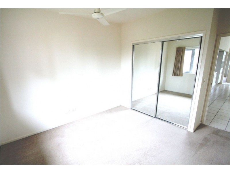 5/11 Promenade Ave, Robina QLD 4226