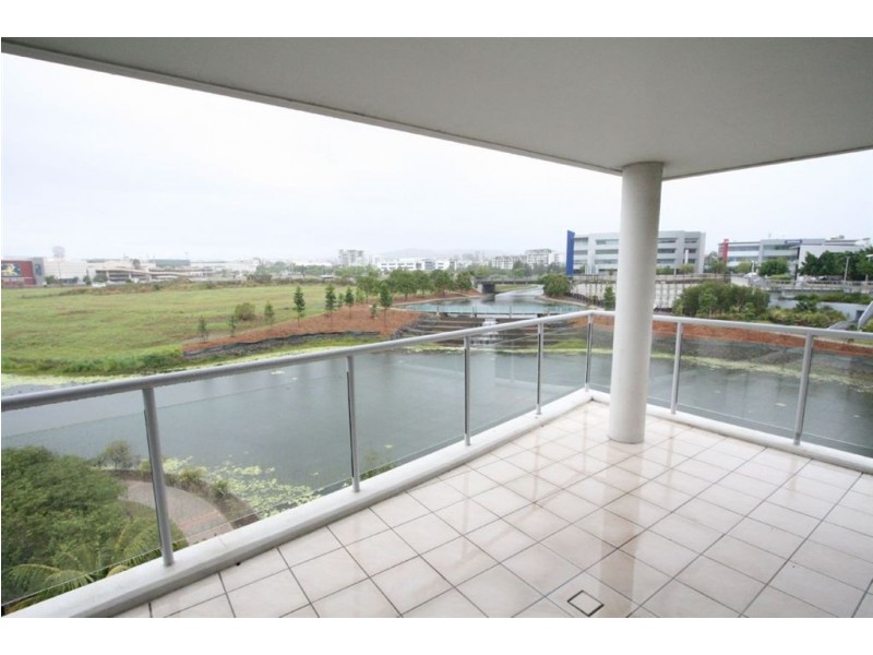 5/11 Promenade Ave, Robina QLD 4226