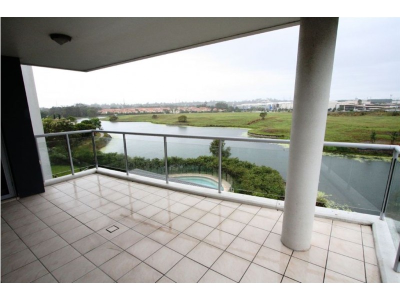 5/11 Promenade Ave, Robina QLD 4226