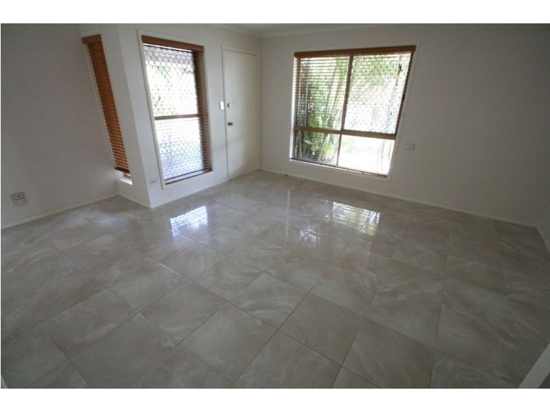 1/259 Christine Ave, Varsity Lakes QLD 4227