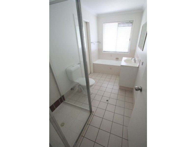 1/259 Christine Ave, Varsity Lakes QLD 4227