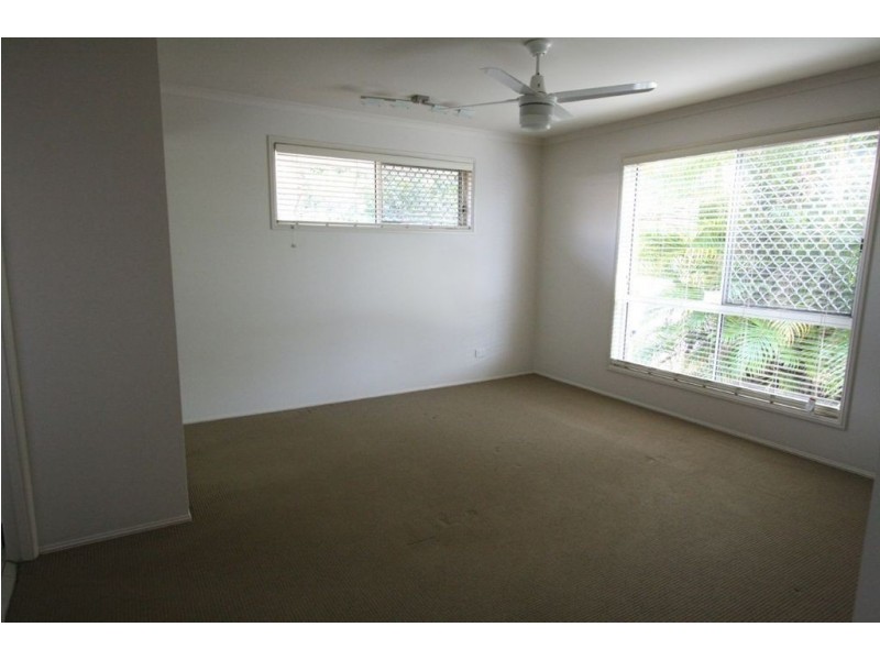 28 Southlake Drive, Varsity Lakes QLD 4227