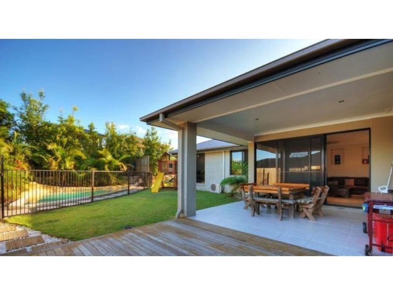 72 Observatory Dr, Reedy Creek QLD 4227