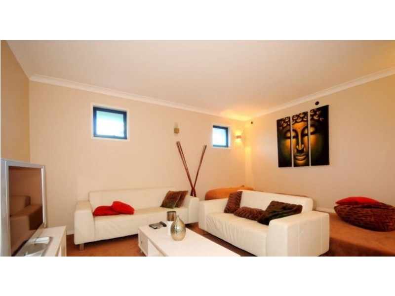 72 Observatory Dr, Reedy Creek QLD 4227