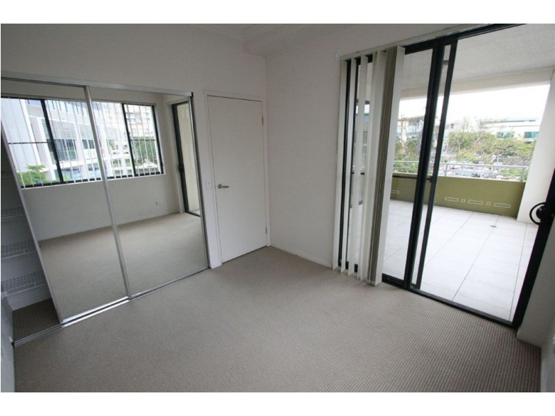 11/201 Varsity Parade, Varsity Lakes QLD 4227