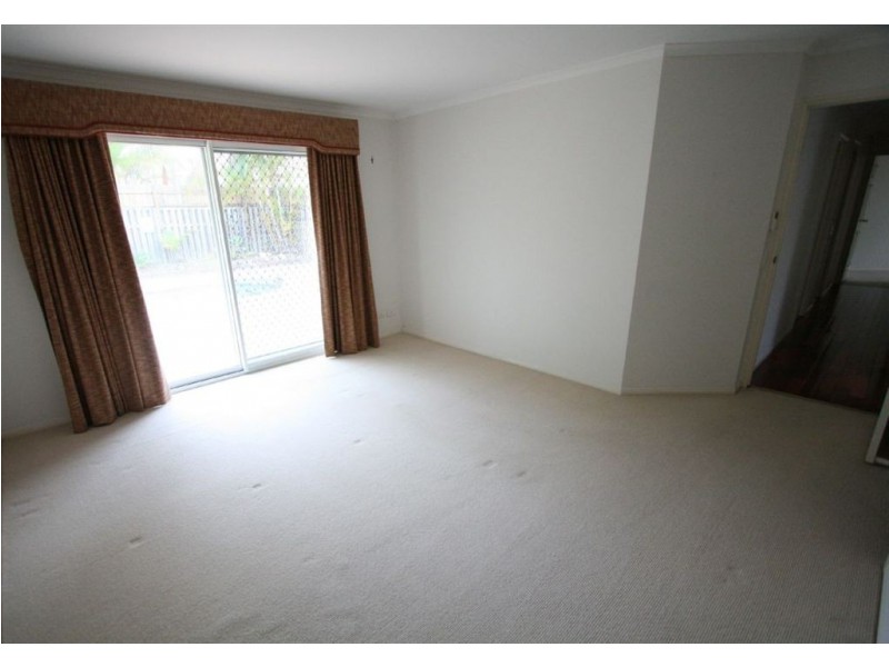 105 Camberwell Cct, Robina QLD 4226