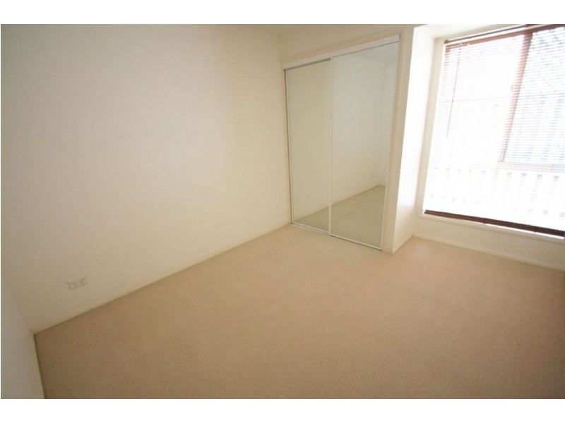 105 Camberwell Cct, Robina QLD 4226