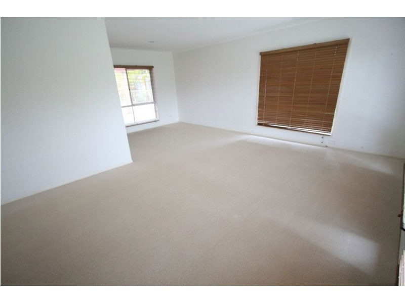 105 Camberwell Cct, Robina QLD 4226